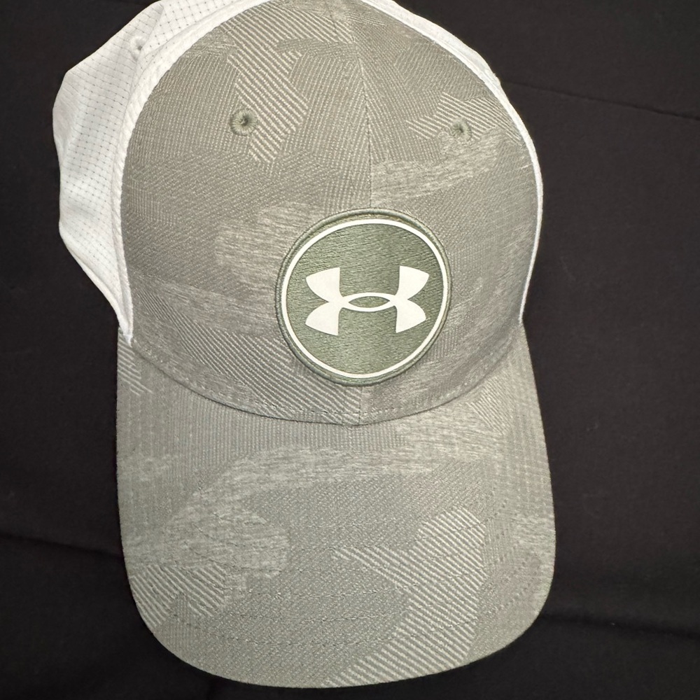Under Armour White and Gray Golf Cap